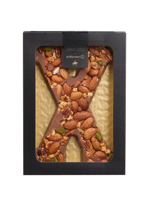 Urban Cacao Melk chocoladeletter met noten 180 gram - voorkant x