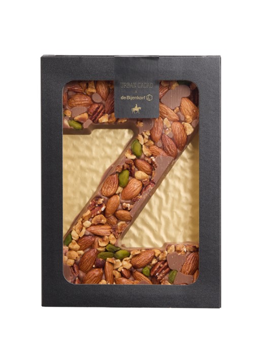 Urban Cacao Melk chocoladeletter met noten 180 gram - voorkant z