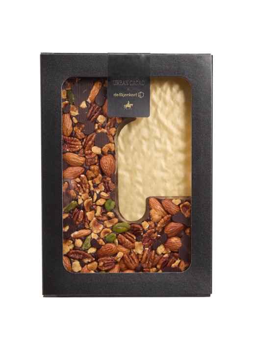 Urban Cacao Pure chocoladeletter met noten 180 gram - voorkant l