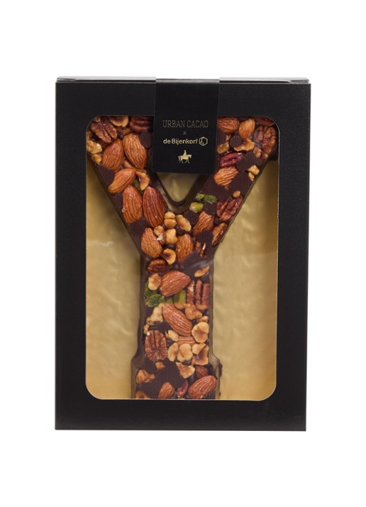 Urban Cacao Pure chocoladeletter met noten 180 gram - voorkant y