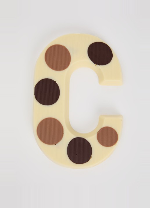 Urban Cacao Witte chocoladeletter gevlekt 200 gram - voorkant 2 c