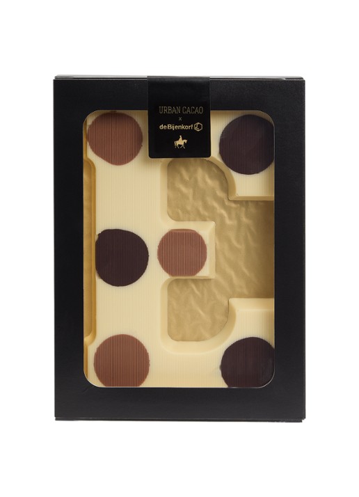 Urban Cacao Witte chocoladeletter gevlekt 200 gram - voorkant e