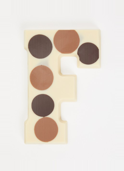Urban Cacao Witte chocoladeletter gevlekt 200 gram - voorkant 2 f