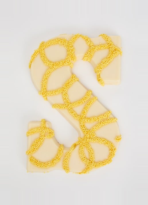 Urban Cacao Witte chocoladeletter met mango en kokos 210 gram - voorkant 2 s