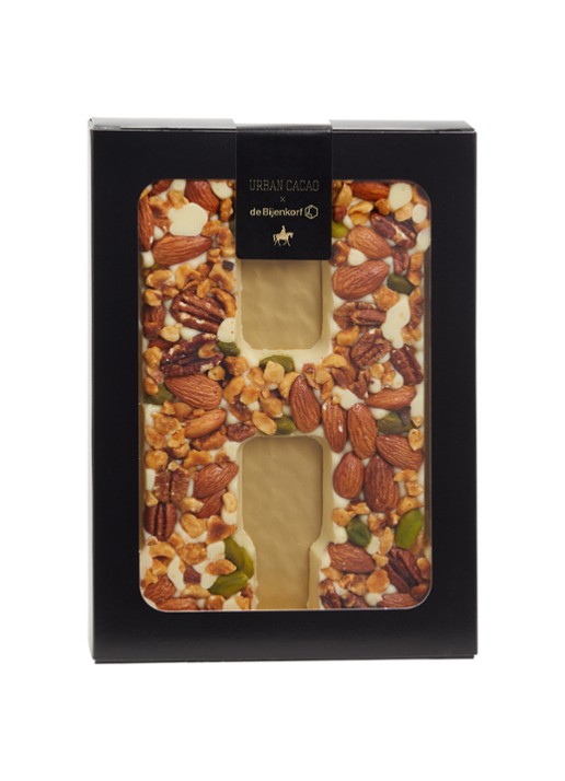 Urban Cacao Witte chocoladeletter met noten 180 gram - voorkant h