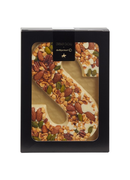 Urban Cacao Witte chocoladeletter met noten 180 gram - voorkant s