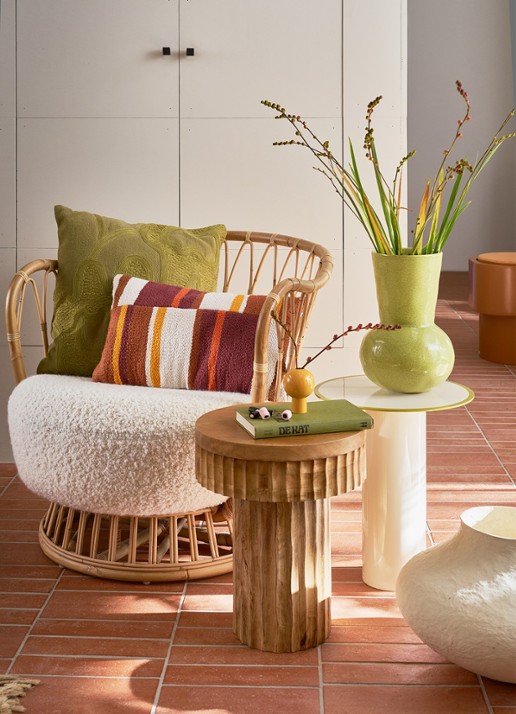 Urban Nature Culture Dineo vaas 32 cm - voorkant 3 beige