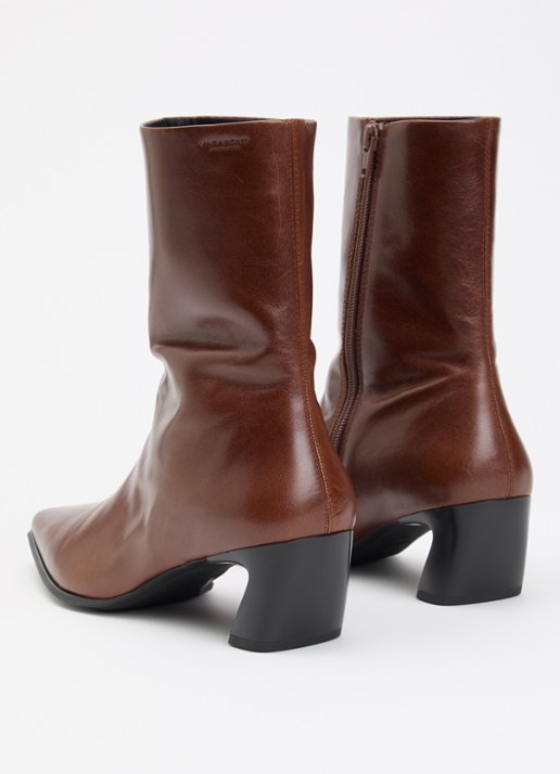 Vagabond Shoemakers Ilona enkellaarsje van leer - achterkant 4 kastanjebruin