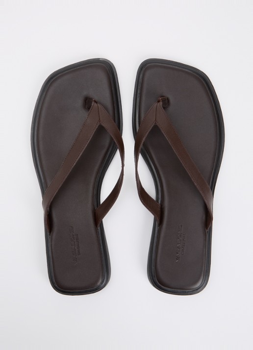Vagabond Shoemakers Izzy slipper van leer - detail 2 donkerbruin