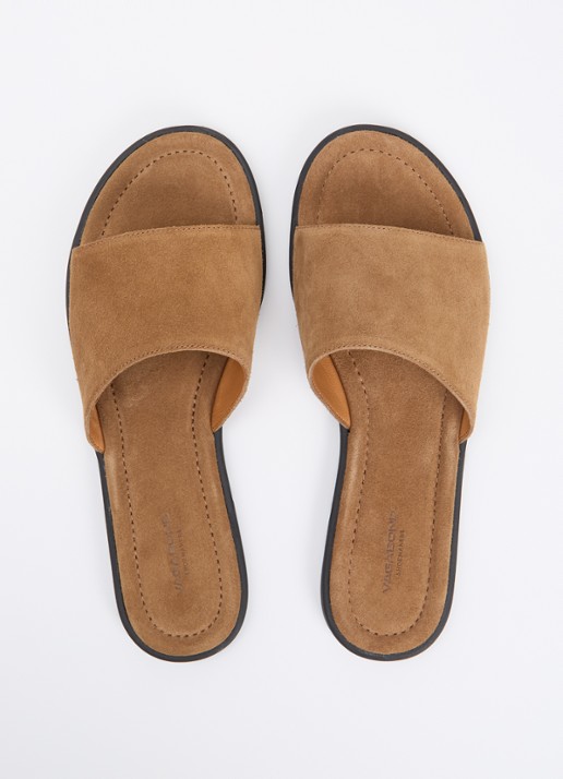 Vagabond Shoemakers Zaida slipper van suède - detail 3 zand