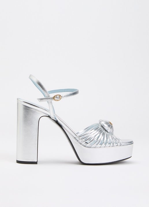 Valentino Garavani Coeur Royal sandalette van leer met metallic finish