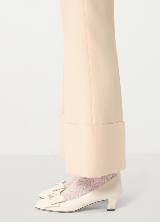 Valentino Garavani High waist bootcut fit pantalon in zijdeblend - detail 5 creme