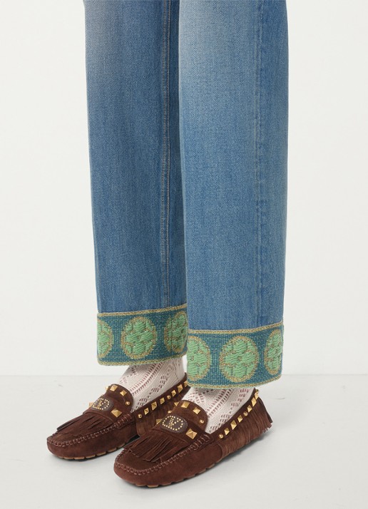 Valentino Garavani Plaster Caster Driver loafer van kalfssuède met studs - voorkant 3 bruin