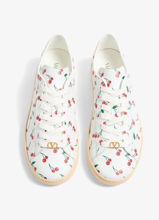 Valentino Garavani Sneaker van kalfsleer met print - detail 3 wit