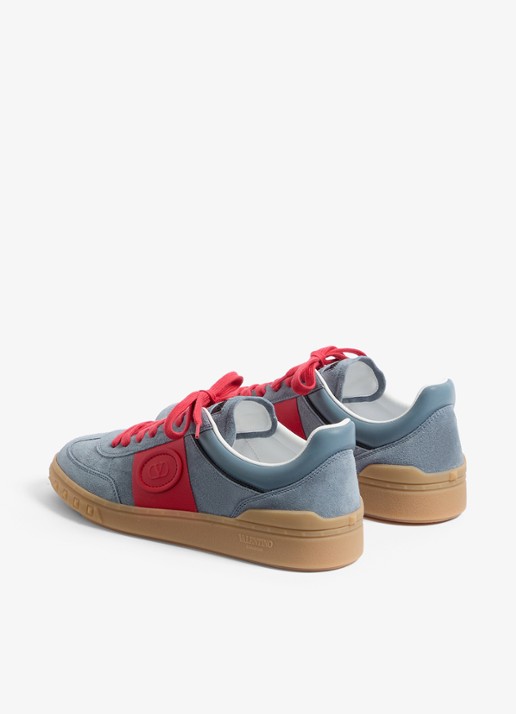 Valentino Garavani Upvillage sneaker van kalfssuède met kalfsleren details - achterkant 3 grijs