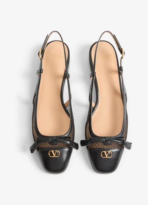 Valentino Garavani Valet Du Roi slingback van geitenleer met mesh details - detail 3 zwart