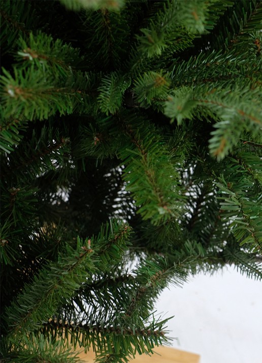 Van Der Gucht Arkansas kunstkerstboom 228 cm - voorkant 3 donkergroen