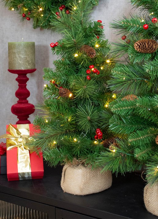 Van Der Gucht Everyday Miniature Pine Cone & Berry kunstkerstboom met LED verlichting 61 cm - voorkant 4 groen