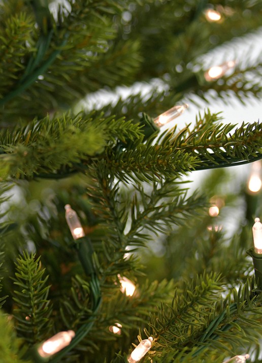Van Der Gucht Sami Mountain Spruce kunstkerstboom met LED verlichting 228 cm  - achterkant 7 groen