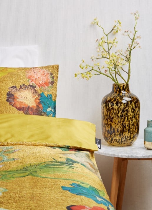 Van Gogh Museum Partout des Fleurs dekbedovertrek van katoensatijn - inclusief kussensloop - voorkant 3 goud