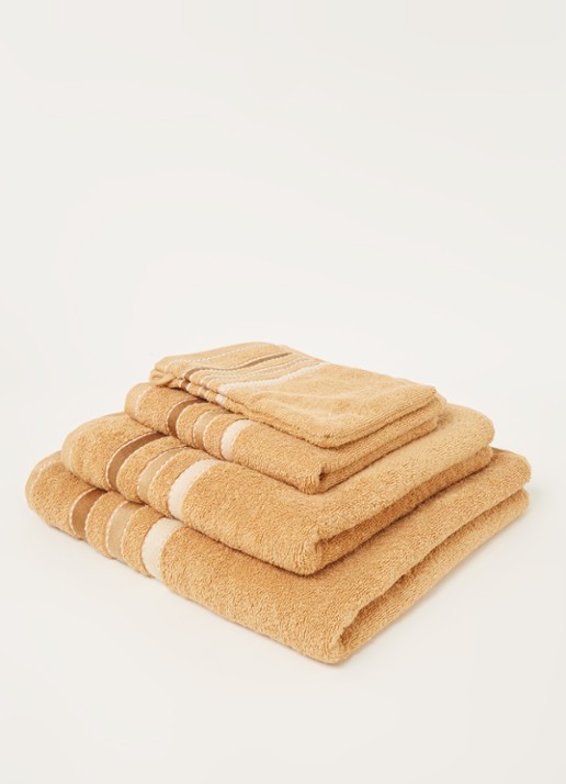 Vandyck Prestige Lines badlaken - 500gr/m2 - 70 x 140 cm  - voorkant 2 okergeel