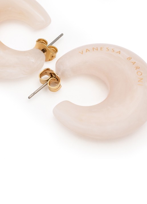 Vanessa Baroni Moon oorstekers - detail 4 latte marble