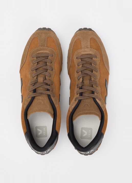Veja GT sneaker van suède - detail 2 oranjebruin
