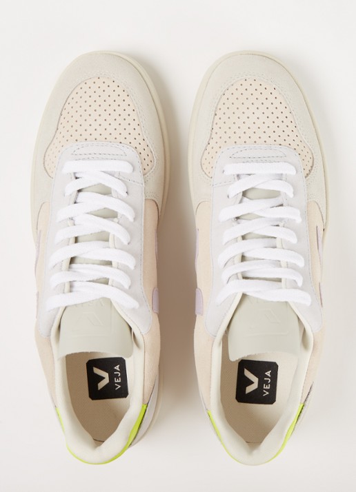 Veja V-10 sneaker met suède details - detail 3 creme