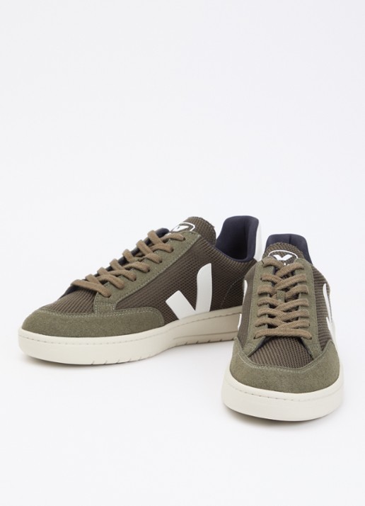 Veja V-12 sneaker met suède details - detail 4 legergroen