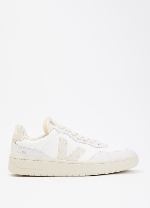 Veja V-90 sneaker van mesh met details van leer en suède - voorkant 2 gebroken wit