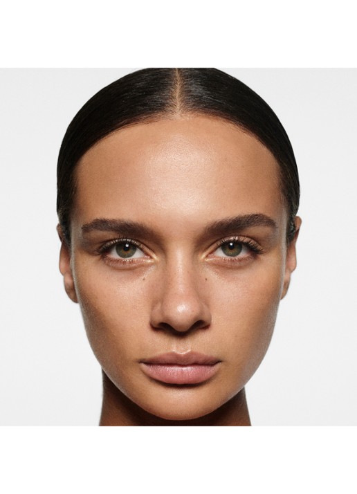 Victoria Beckham The Concealer Pen - detail 2 lm2