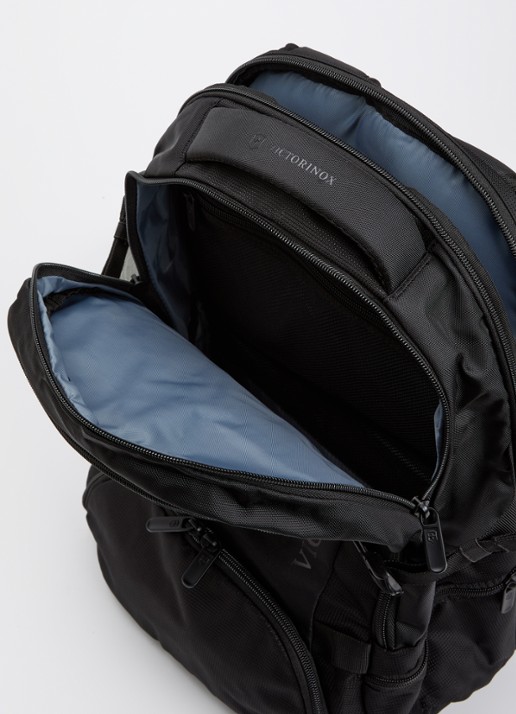 Victorinox VX Sport Evo Deluxe rugzak met 16 inch laptopvak - detail 3 zwart