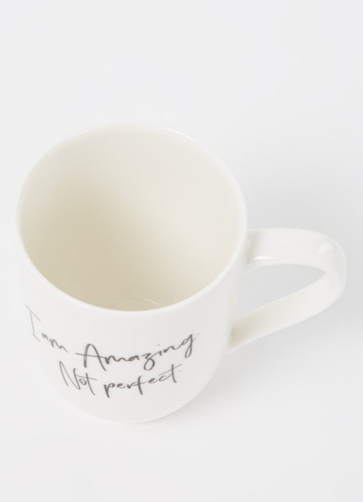 Villeroy & Boch Statement "I'm amazing. Not perfect." kopje 34 cl - detail 3 gebroken wit