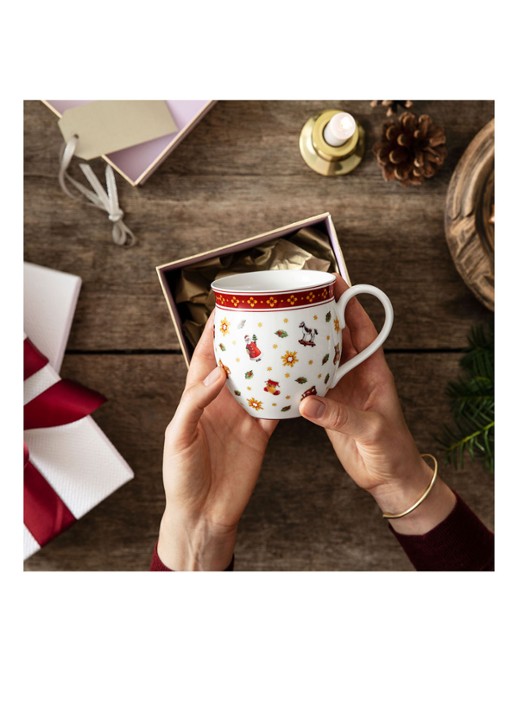 Villeroy & Boch Toy's Delight kerst mok 34 cl - detail gebroken wit