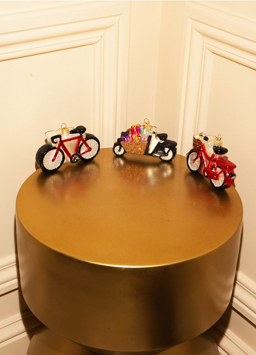 Vondels Bakfiets met cadeautjes kersthanger 6,5 cm - voorkant 5 goud