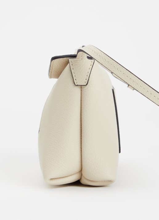 Wandler Penelope Slouch schoudertas van kalfsleer - detail 5 creme