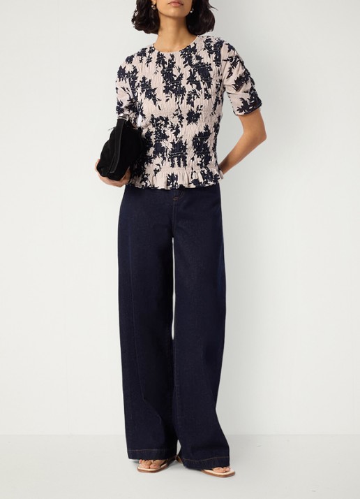 Whistles Shadow Floral blouse met bloemenprint en smockwerk - voorkant 6 ivoor