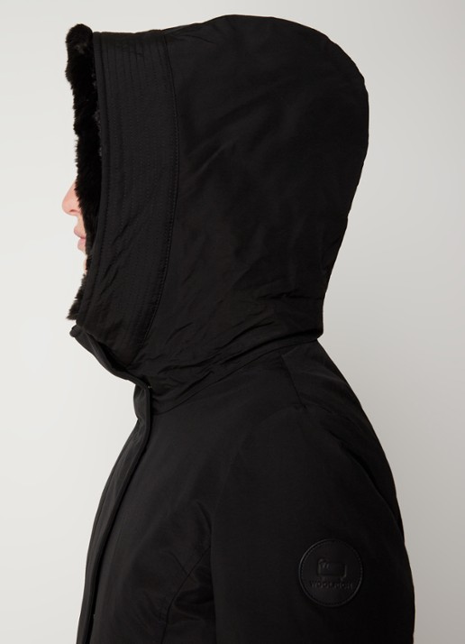 Woolrich Boulder gewatteerde jas met capuchon en steekzakken - detail 4 zwart