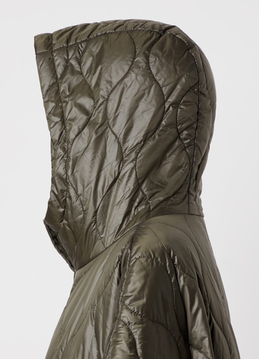 Woolrich Cape met opgestikte zakken en capuchon - detail 2 bronsgroen