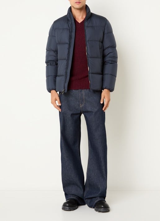 Woolrich Cloud Eagle puffer jack met donsvulling en steekzakken - voorkant 3 donkerblauw