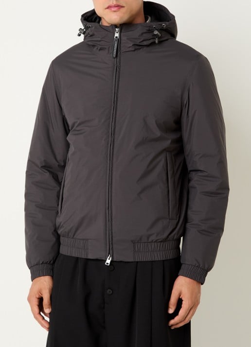 Woolrich Jack met capuchon en waterafstotende coating - detail antraciet