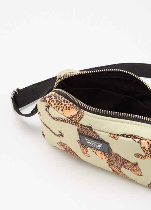 Wouf Avo Leopard Mini crossbodytas met print en verstelbare schouderriem - detail lichtgroen