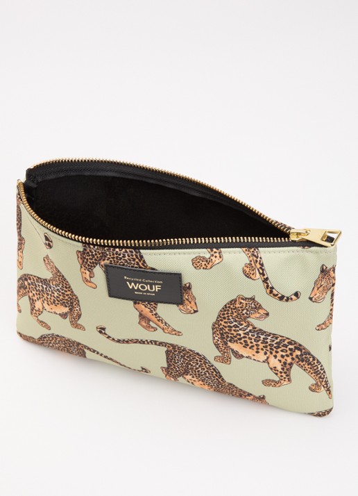 Wouf Avo Leopard XL toilettas met print - voorkant 2 lindegroen