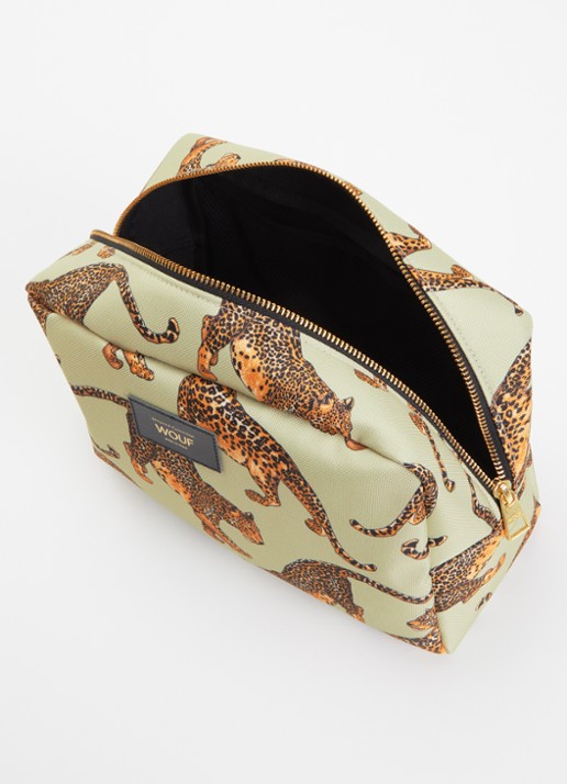 Wouf Leopard Large toilettas met print - detail 2 lindegroen