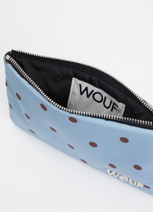 Wouf Polka toilettas met stippenprint - voorkant 2 lichtblauw