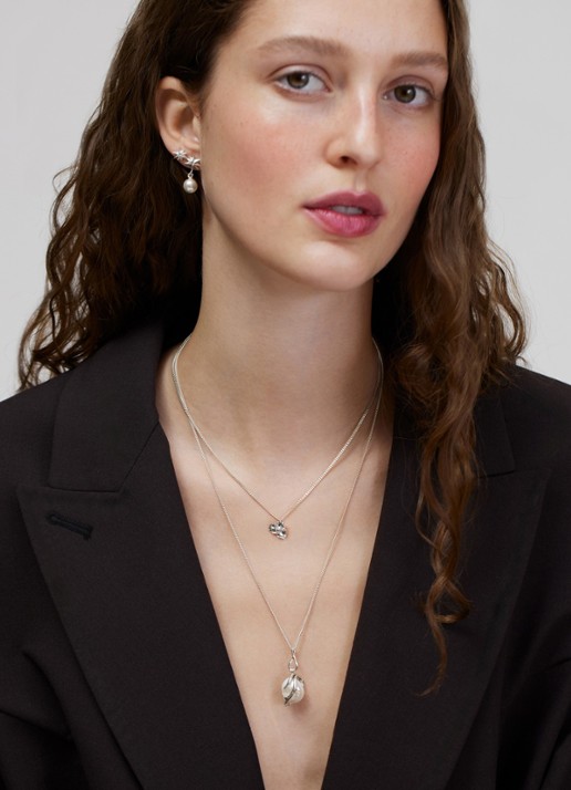 Wouters & Hendrix Ketting van zilver met hanger  - voorkant 2 zilver
