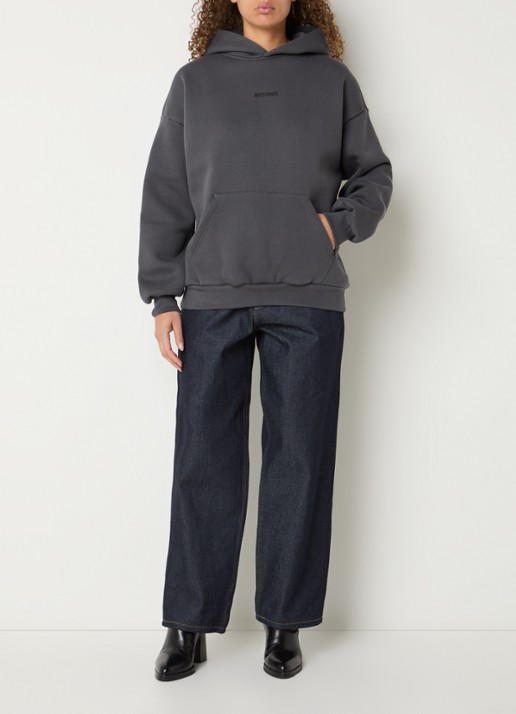 WRSTBHVR Garm hoodie met logo- en backprint - voorkant 2 antraciet