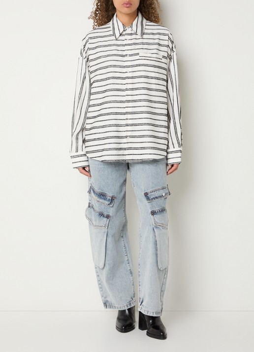 WRSTBHVR Tavi oversized blouse met streepprint en logo - voorkant 2 wit
