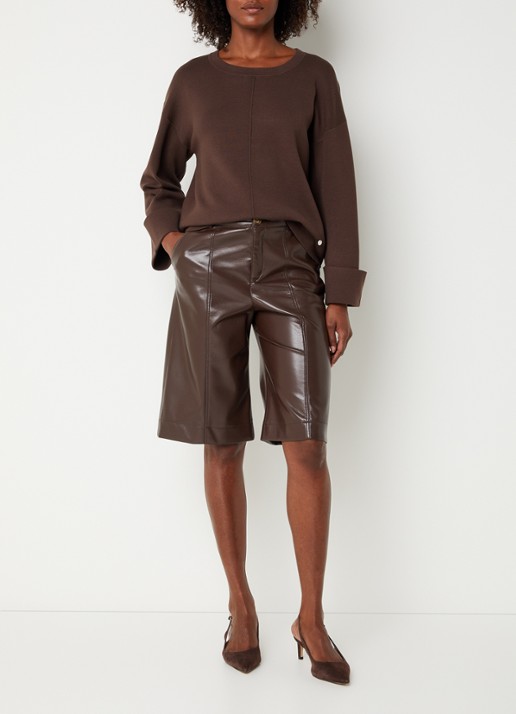 Xandres Puzanne high waist straight fit korte broek van imitatieleer - voorkant 2 donkerbruin