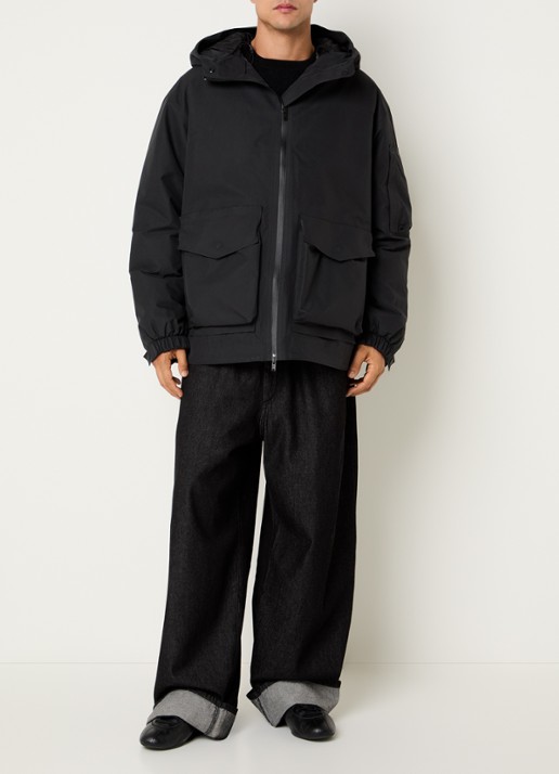 Y-3 Regenjack met capuchon en opgestikte zakken - voorkant 4 zwart